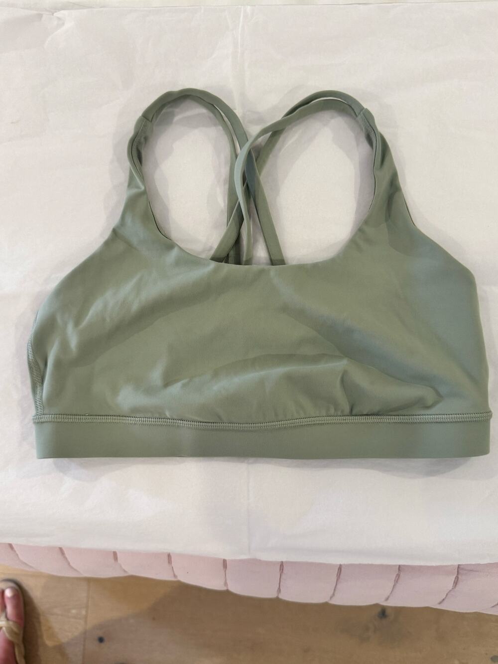 Lululemon Strappy Sports Bra – Size 10